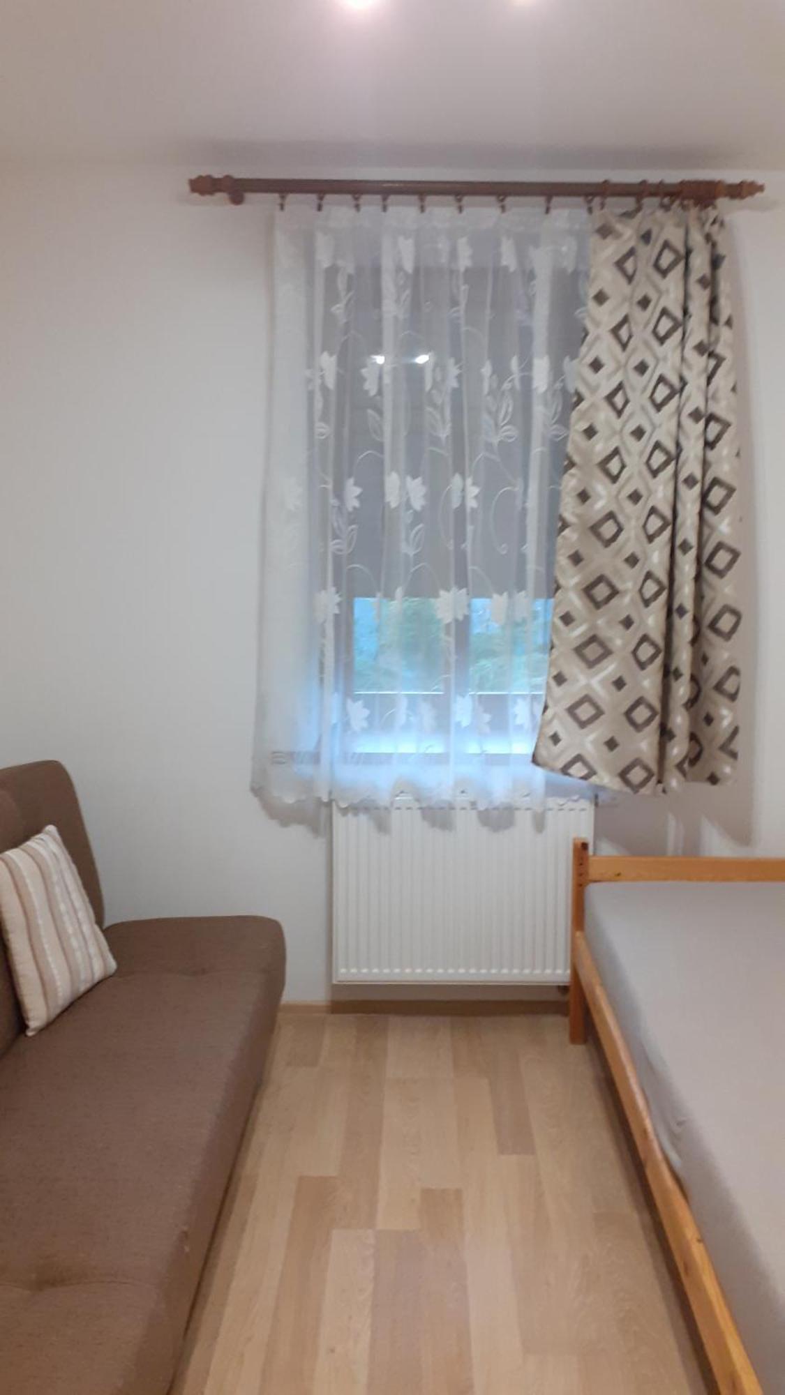Energy House Apartment Jaslo  Ngoại thất bức ảnh